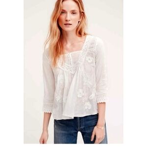 Anthropologie • Vanessa Virginia Collaged Lace Top Blouse 4 Embroifery Chroche